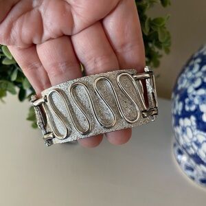 Sarah Coventry Textured Silver Tone Bracelet cuff wavy line Silver Nile Vtg 60s